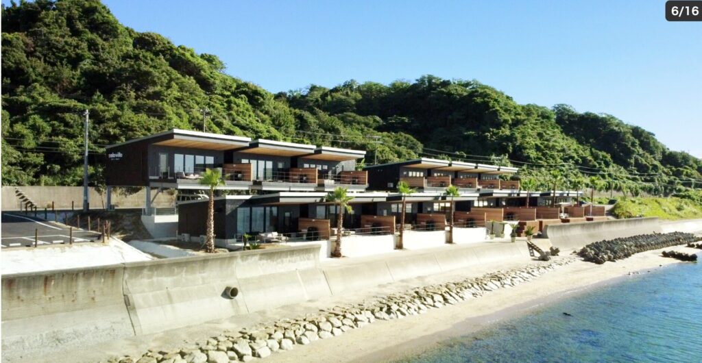 そらヴィラ海テラス南あわじ　公式　海から撮影